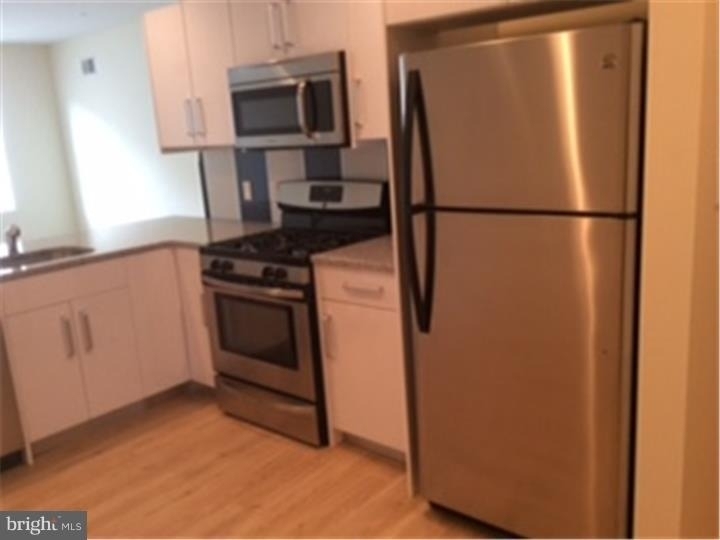 800 N 48th Street - Photo 3