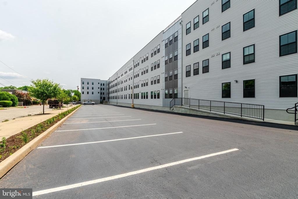 1201 W Girard Avenue - Photo 35