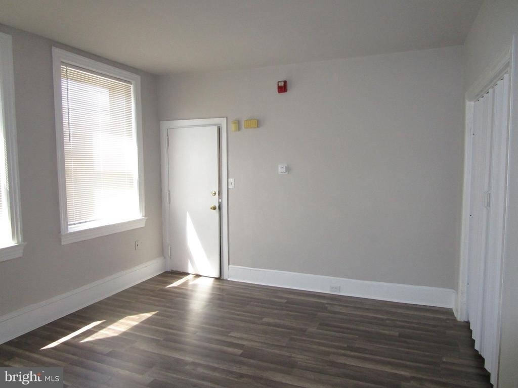 5358 Woodland Avenue - Photo 0
