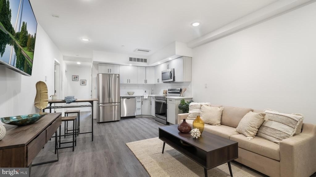 4419 Ludlow Street - Photo 10