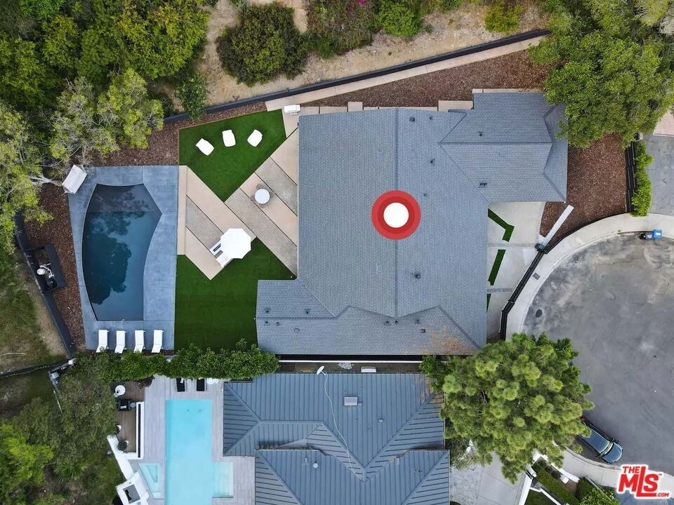 9289 Swallow Drive - Photo 39