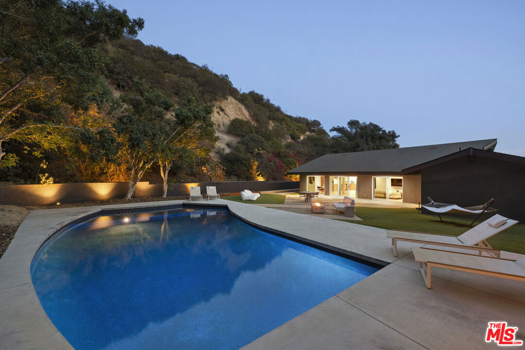 9289 Swallow Drive - Photo 0