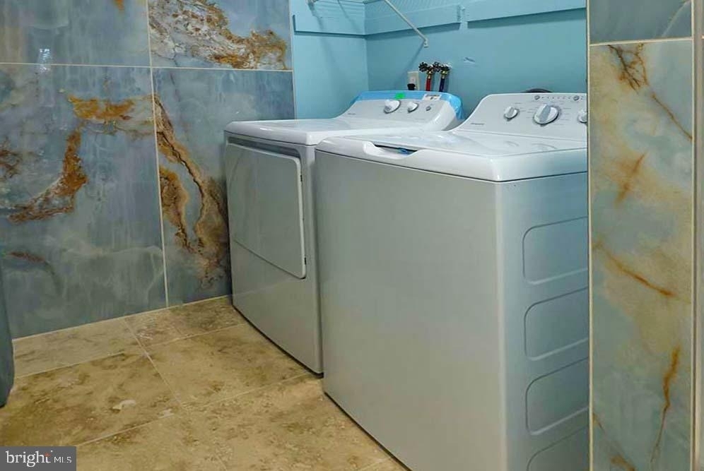 747 Garden Drive - Photo 18