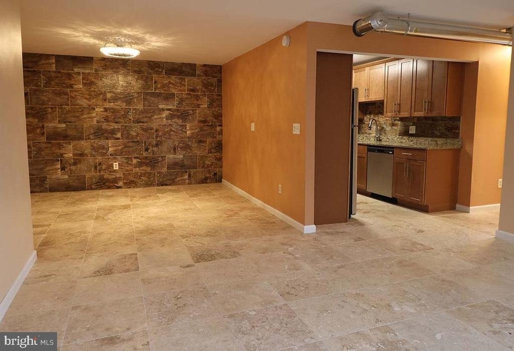 747 Garden Drive - Photo 5