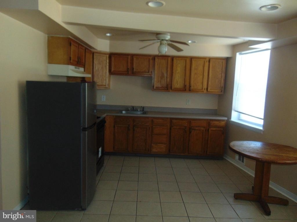 2985 Yorkship Square - Photo 1