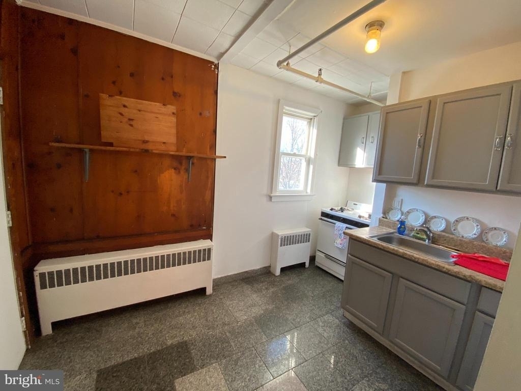 13 N East Boulevard - Photo 7
