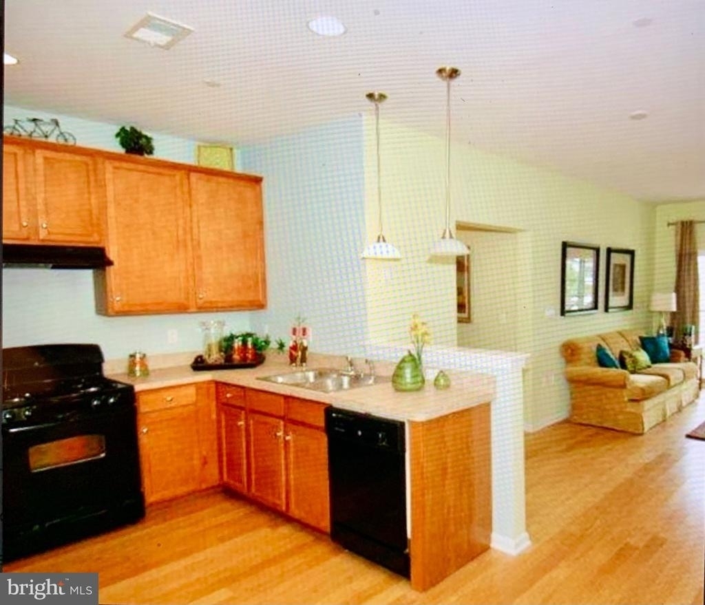 102 Star Drive - Photo 1