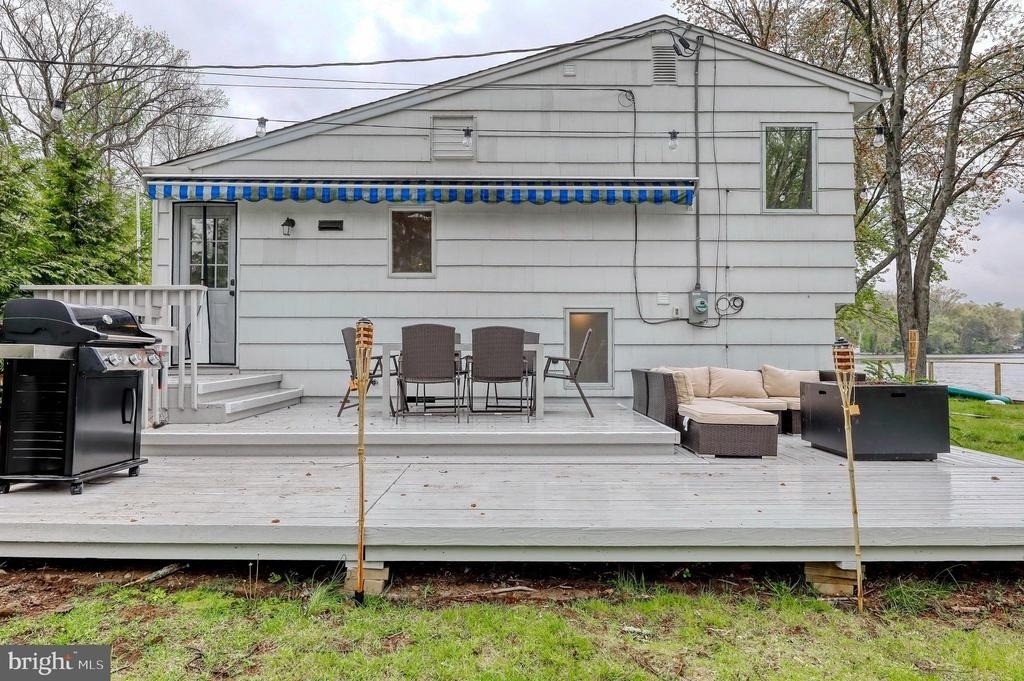 191 Lakeshore Drive - Photo 1