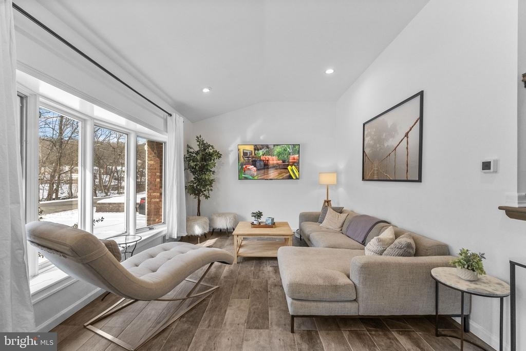 191 Lakeshore Drive - Photo 12