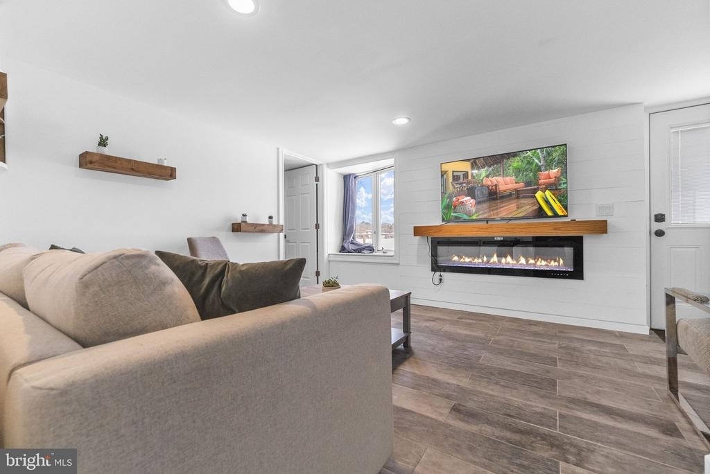 191 Lakeshore Drive - Photo 25