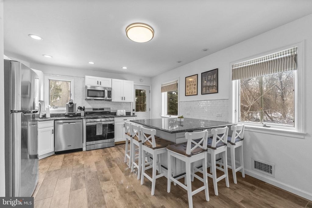 191 Lakeshore Drive - Photo 15