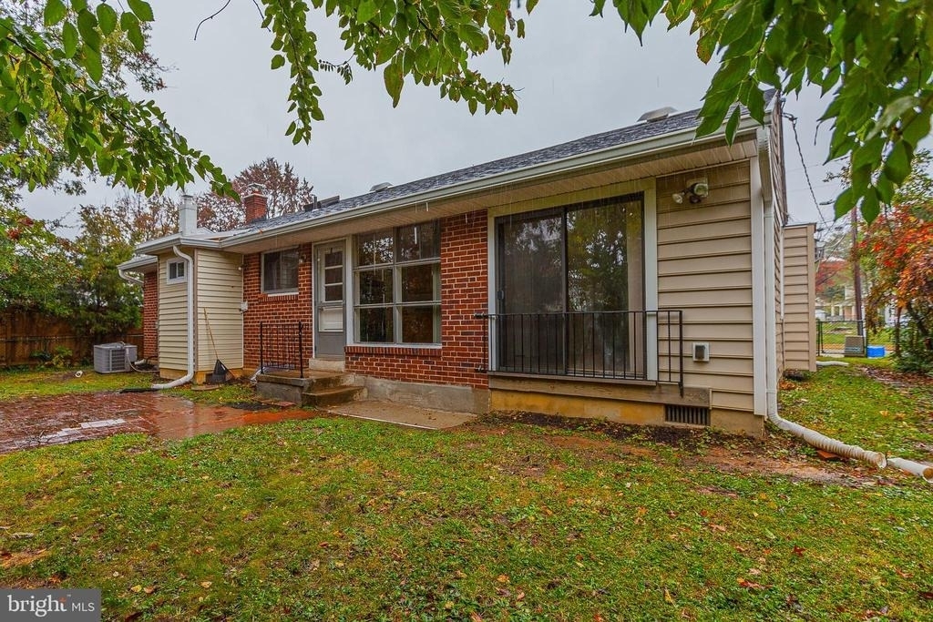 10008 Sinnott Drive - Photo 27