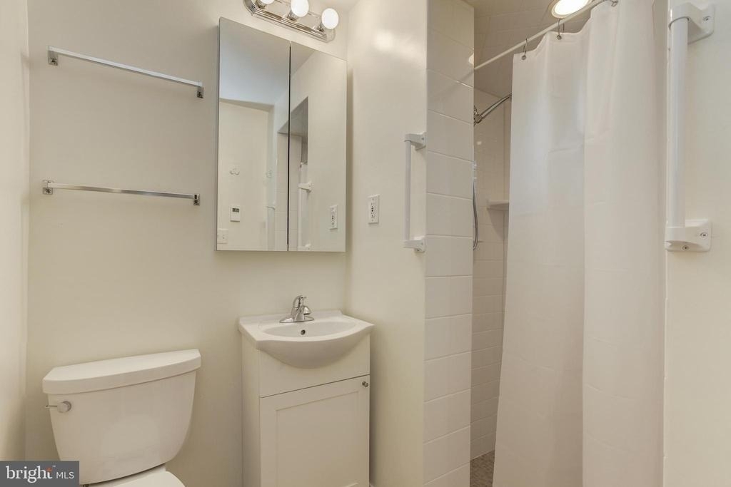 10008 Sinnott Drive - Photo 16