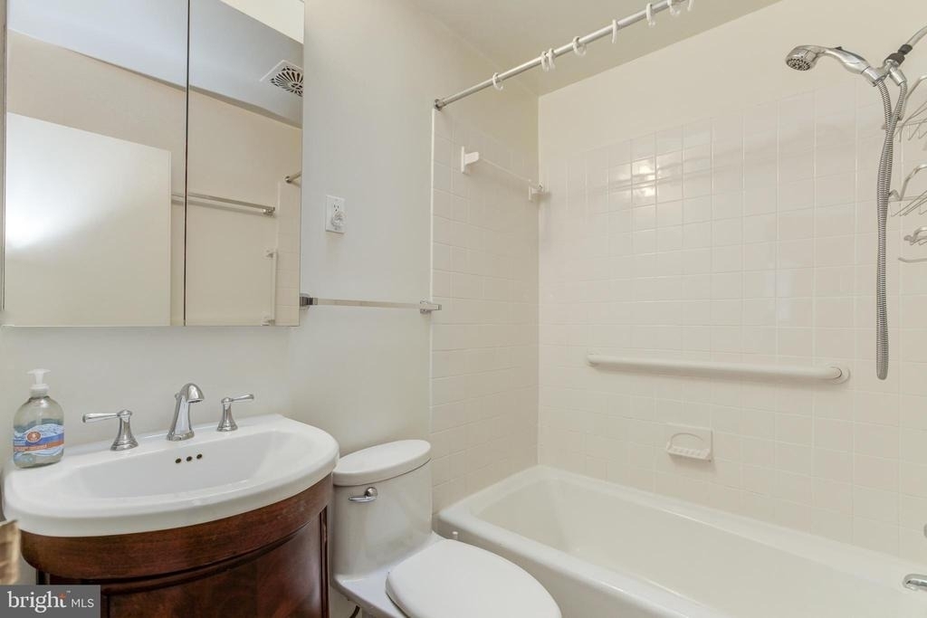 10008 Sinnott Drive - Photo 21