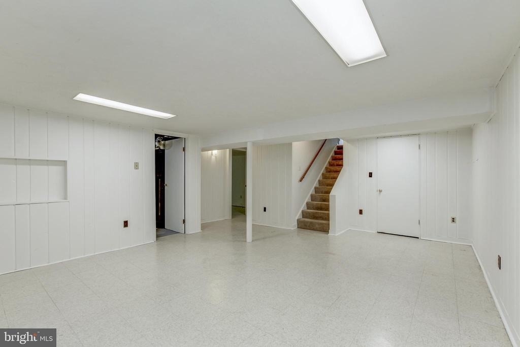 10008 Sinnott Drive - Photo 22