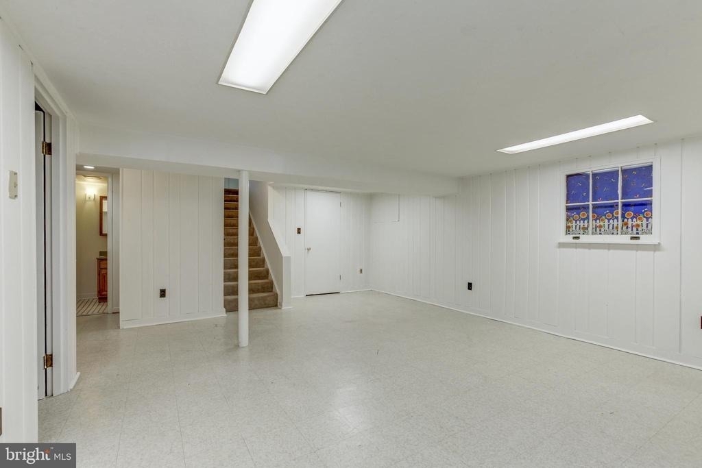 10008 Sinnott Drive - Photo 23
