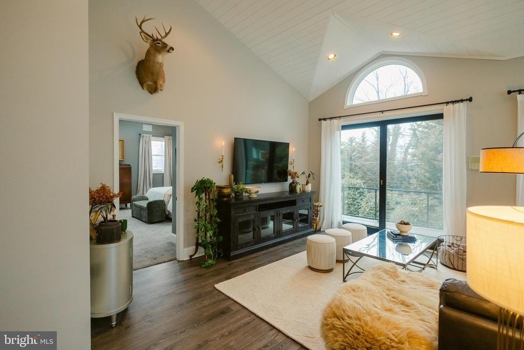 15841 York Road - Photo 3