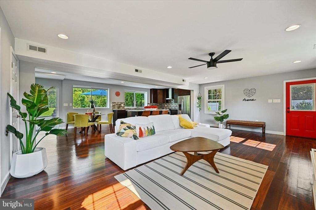 10533 Stevenson Road - Photo 29
