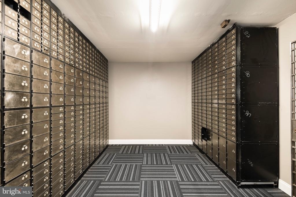 301 N Charles Street - Photo 18