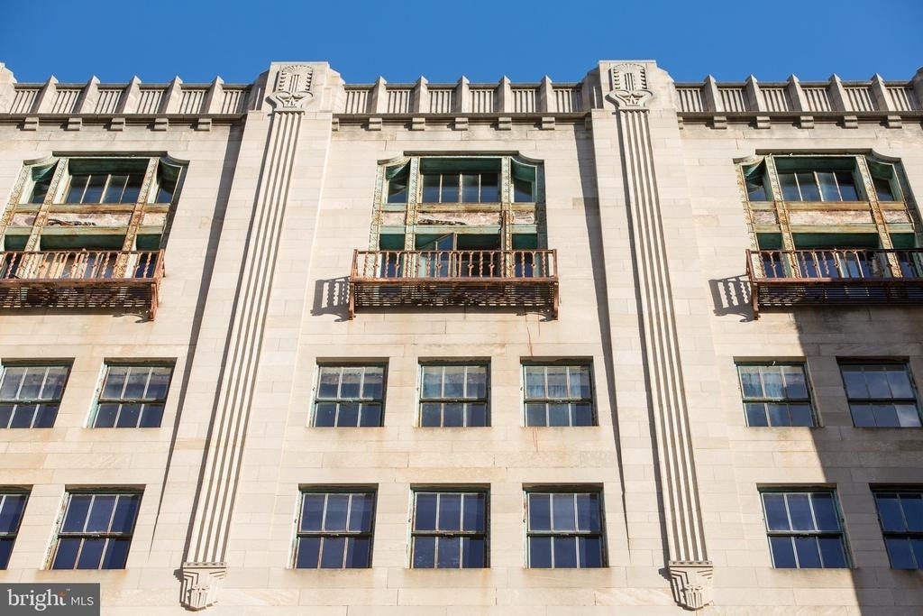 301 N Charles Street - Photo 12