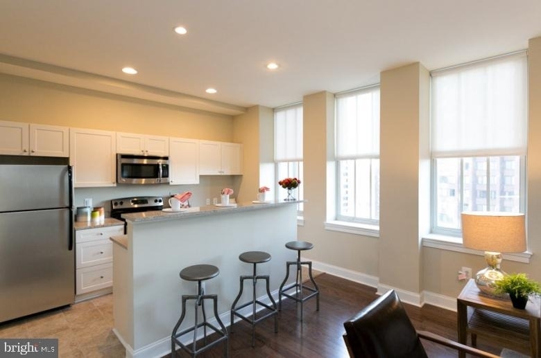 301 N Charles Street - Photo 37