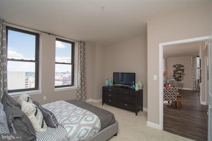 7 N Calvert Street - Photo 30