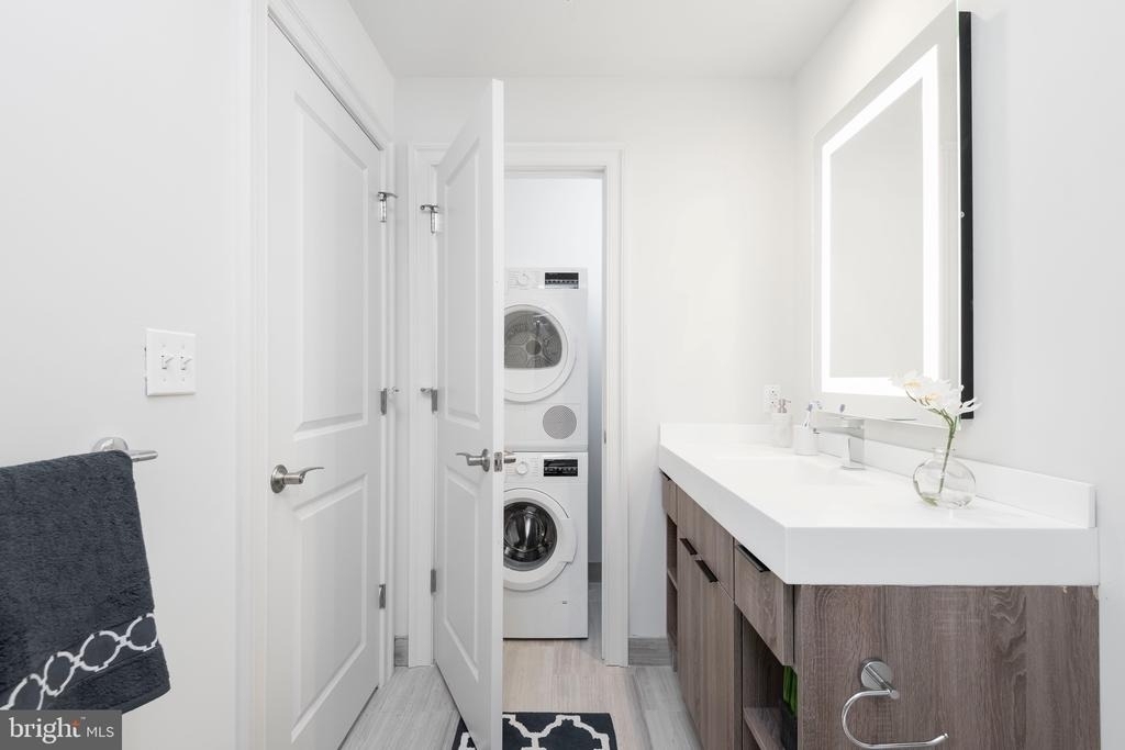 300 Saint Paul Place - Photo 41