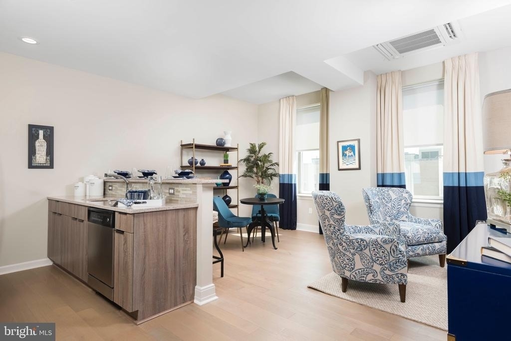 300 Saint Paul Place - Photo 50