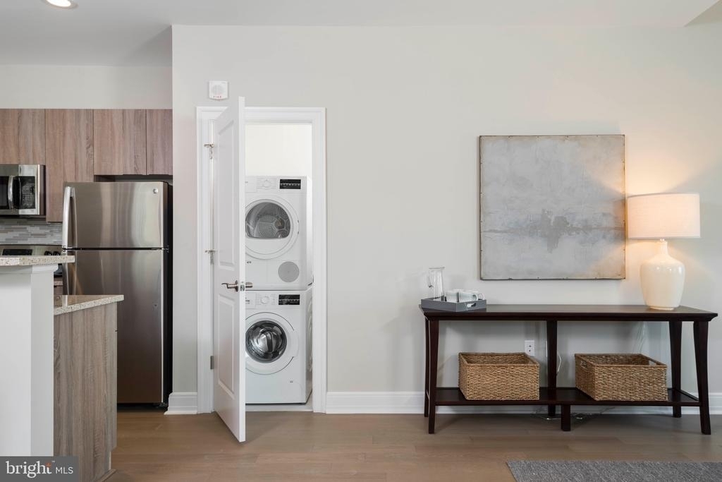 300 Saint Paul Place - Photo 27