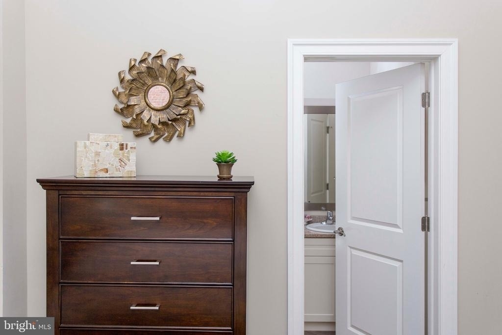26 S Calvert Street - Photo 82