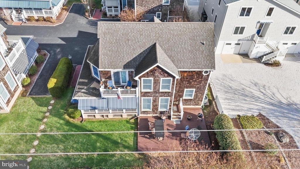 330 Garfield Parkway - Photo 2