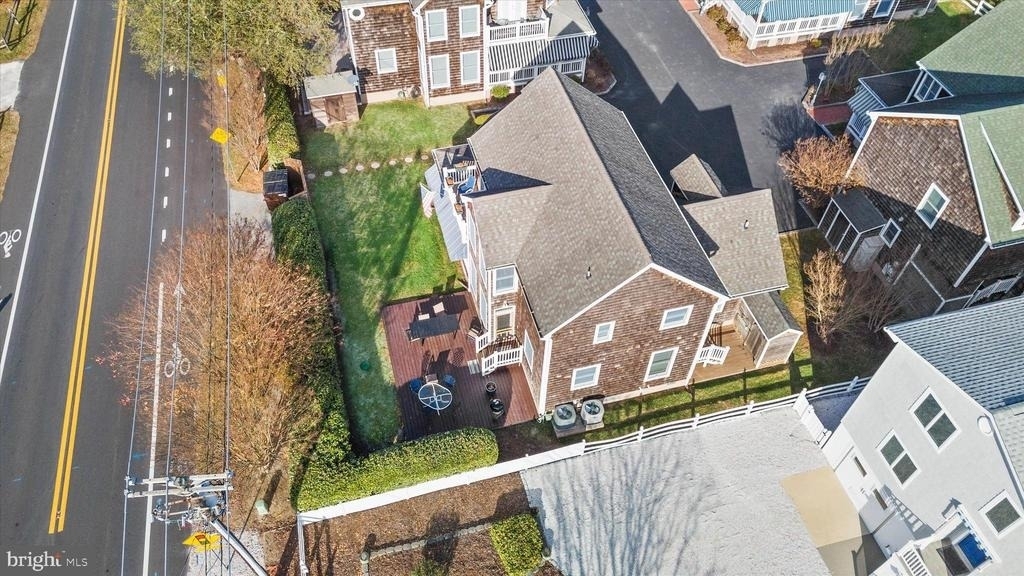 330 Garfield Parkway - Photo 4