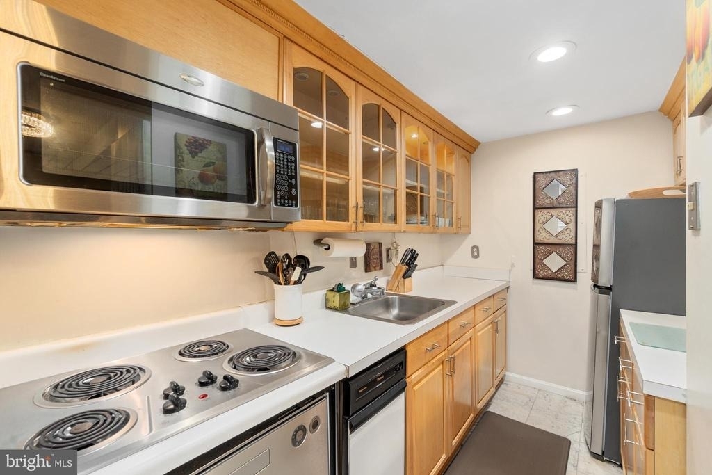 2145 California Street Nw - Photo 11