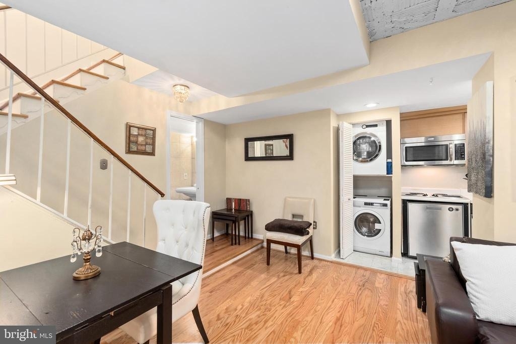 2145 California Street Nw - Photo 17
