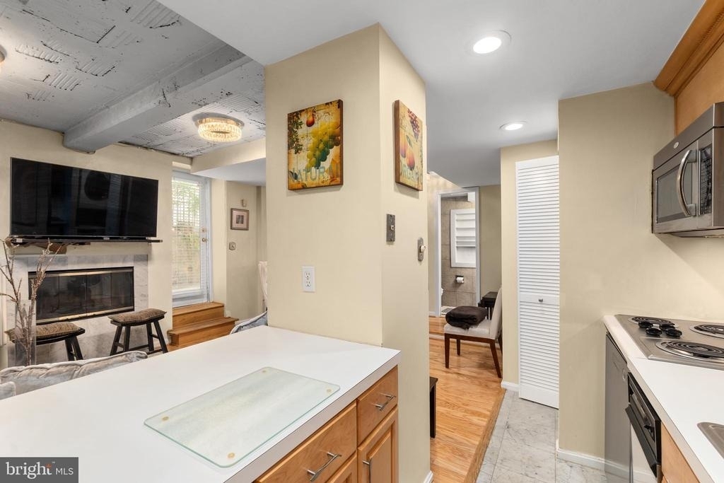 2145 California Street Nw - Photo 12