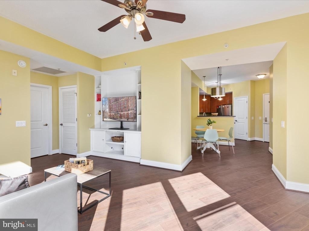 1390 Kenyon Street Nw - Photo 7