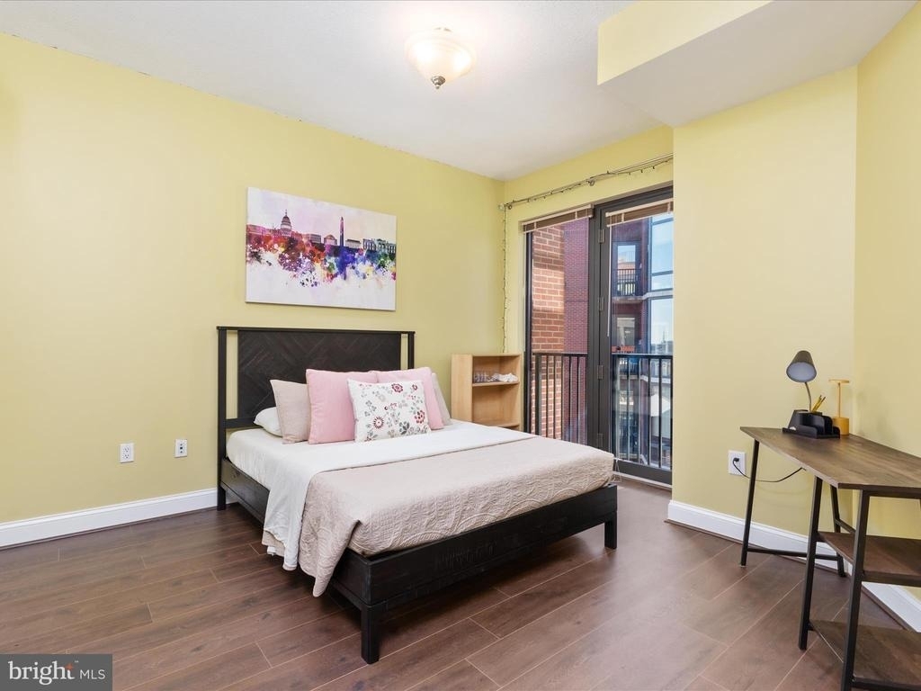 1390 Kenyon Street Nw - Photo 9