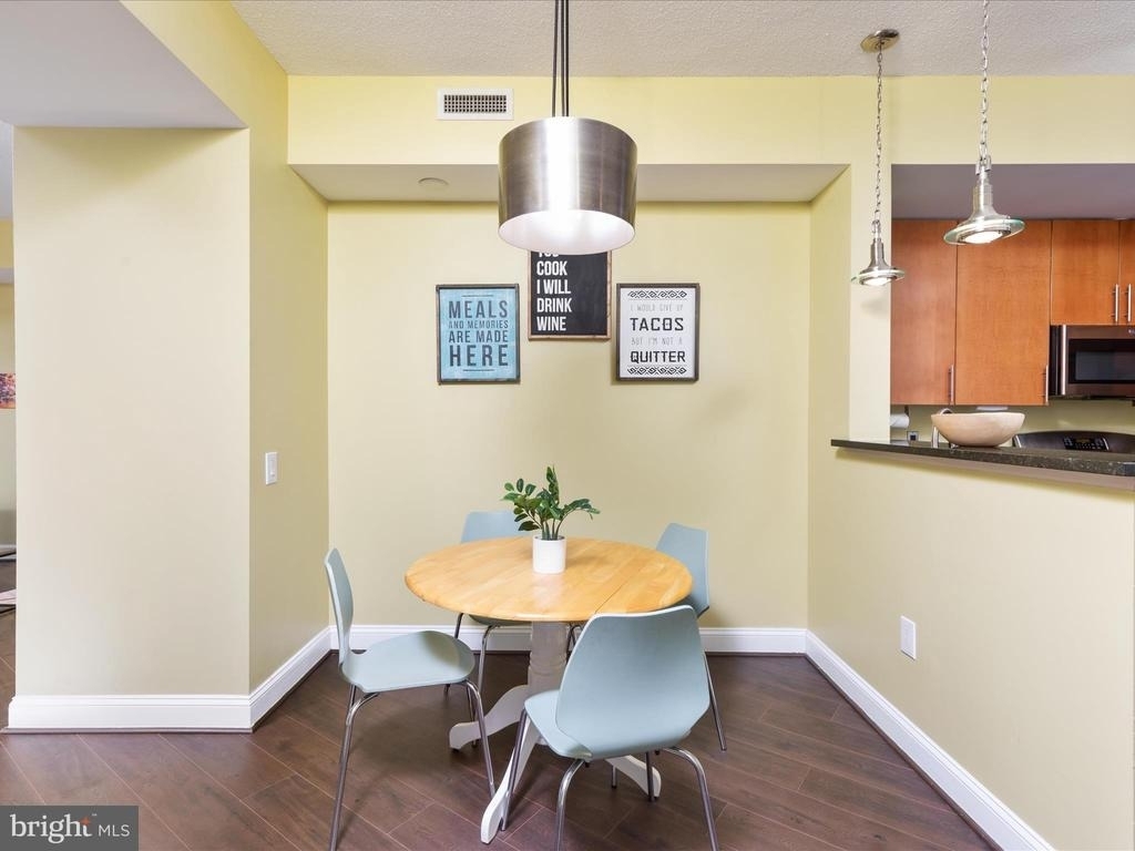 1390 Kenyon Street Nw - Photo 3