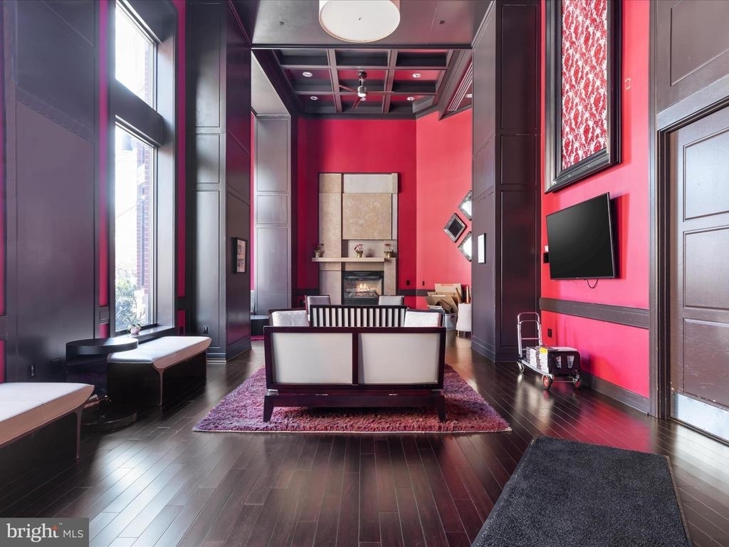 1390 Kenyon Street Nw - Photo 30