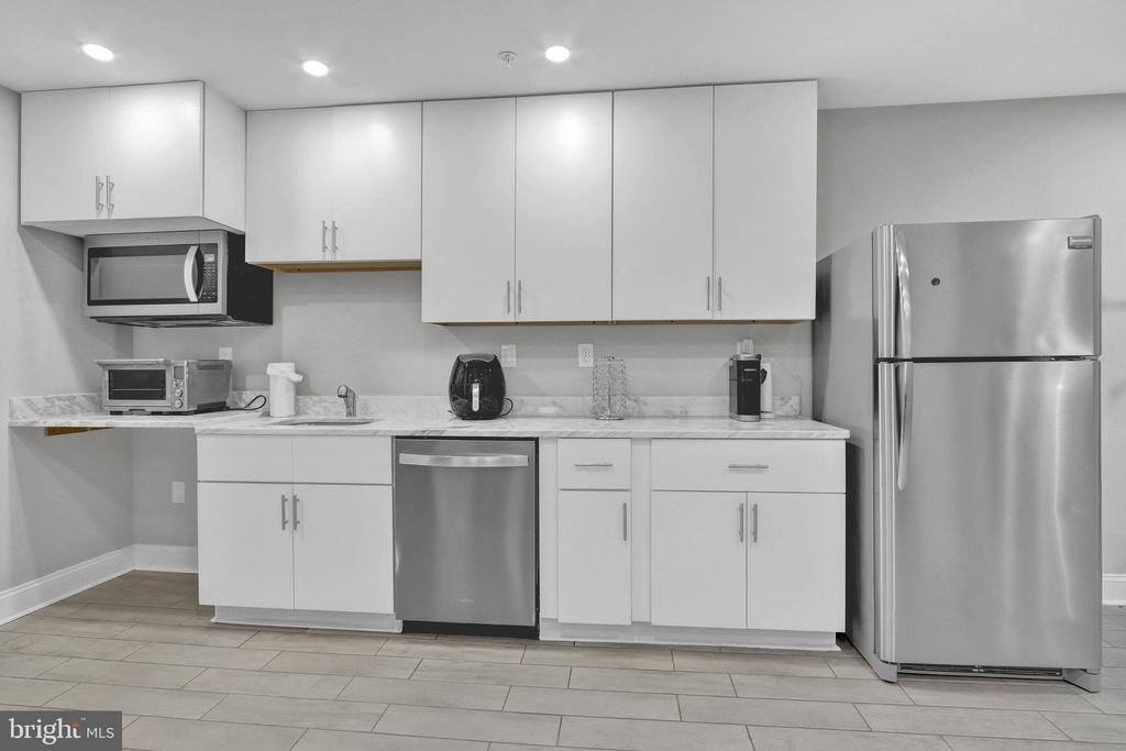 1167 Morse Street Ne - Photo 8