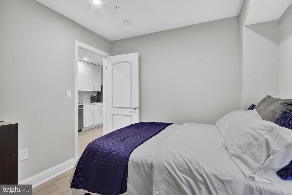 1167 Morse Street Ne - Photo 9