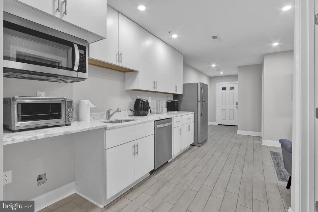 1167 Morse Street Ne - Photo 7