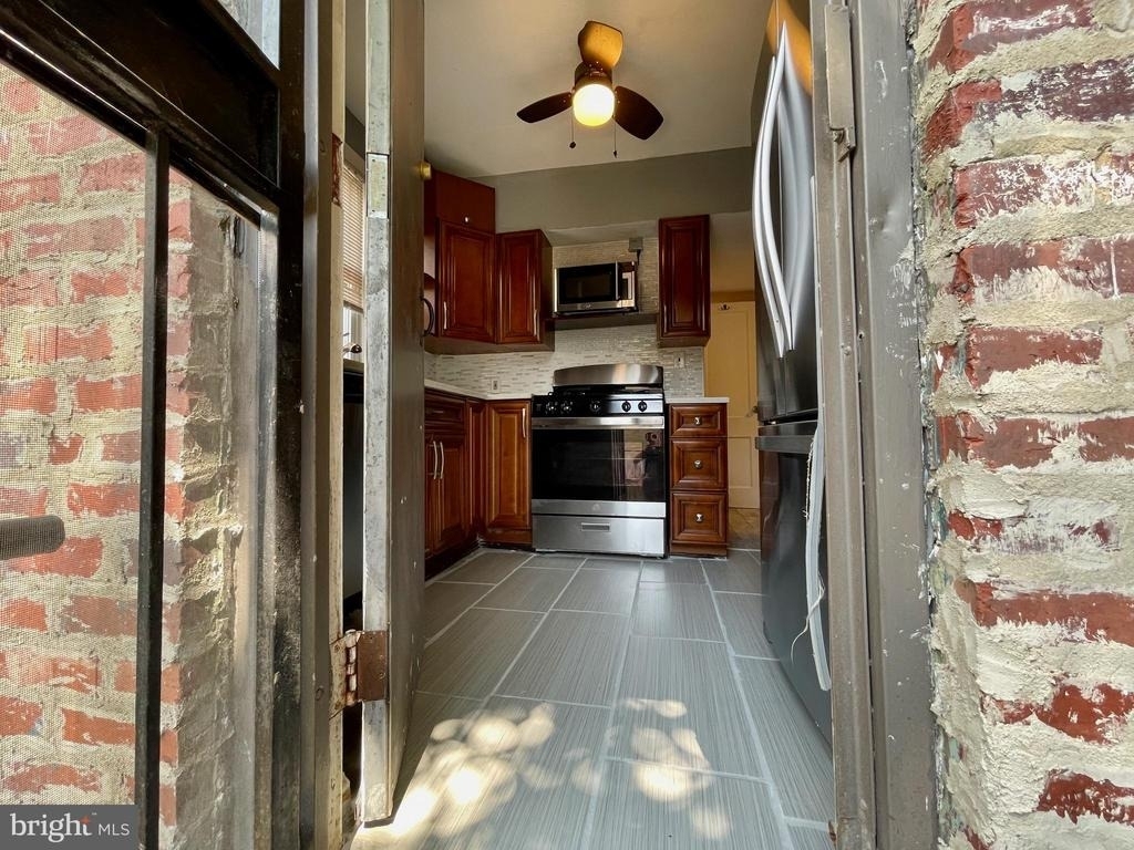1858 Kendall Street Ne - Photo 32