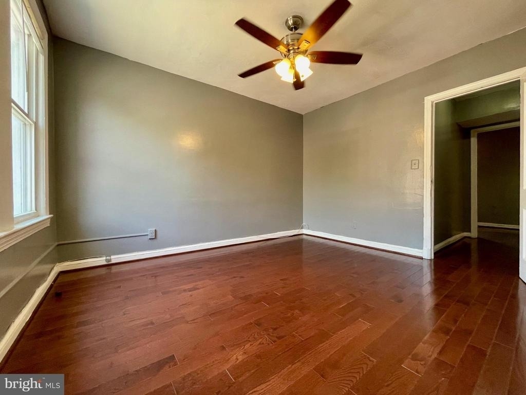 1858 Kendall Street Ne - Photo 19