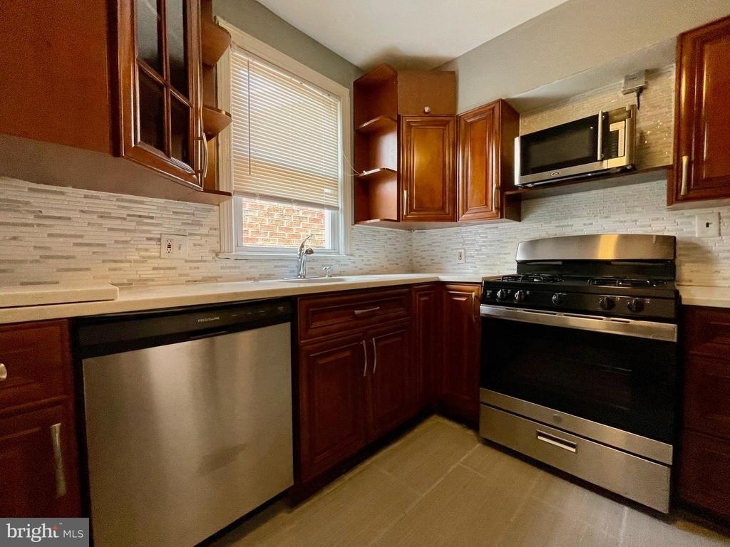 1858 Kendall Street Ne - Photo 30