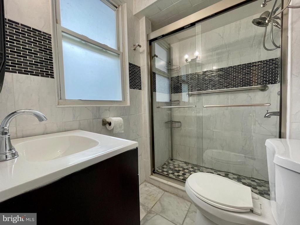 1858 Kendall Street Ne - Photo 22