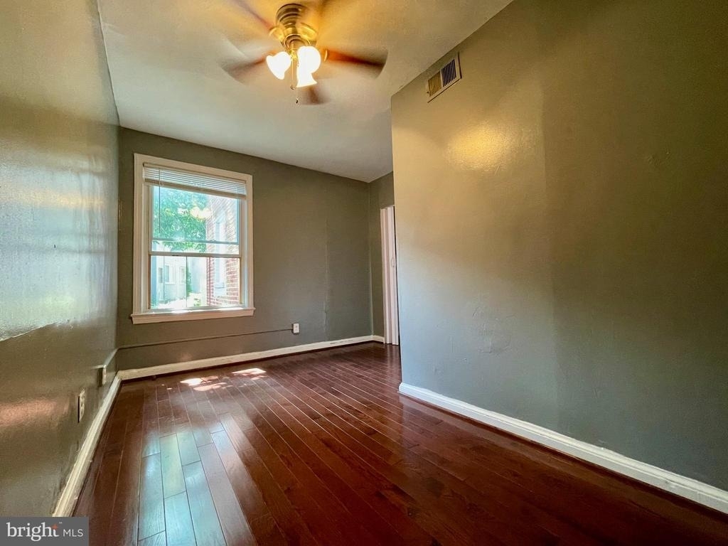 1858 Kendall Street Ne - Photo 24