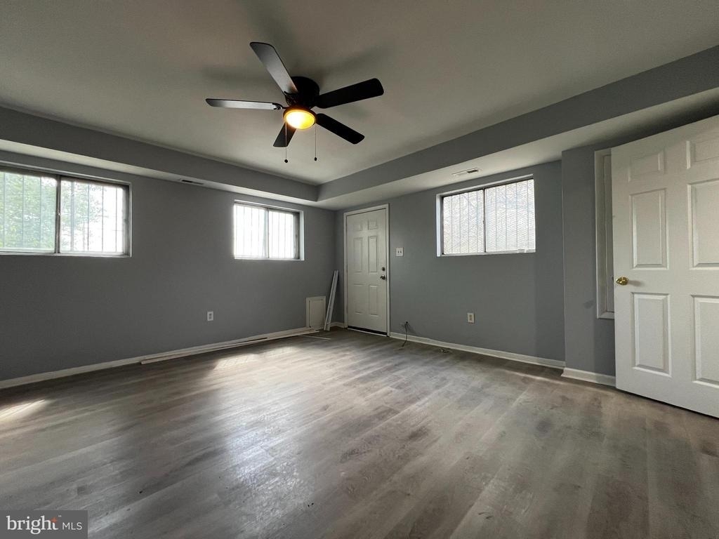 4930 Eads Place Ne - Photo 1