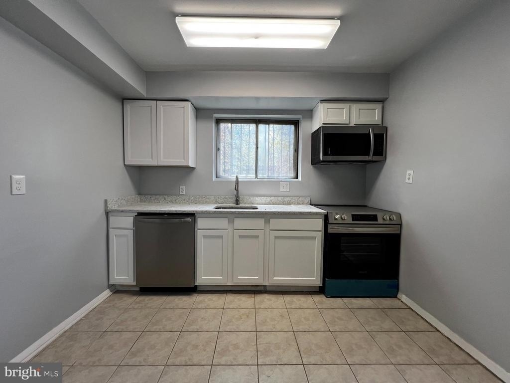 4930 Eads Place Ne - Photo 5