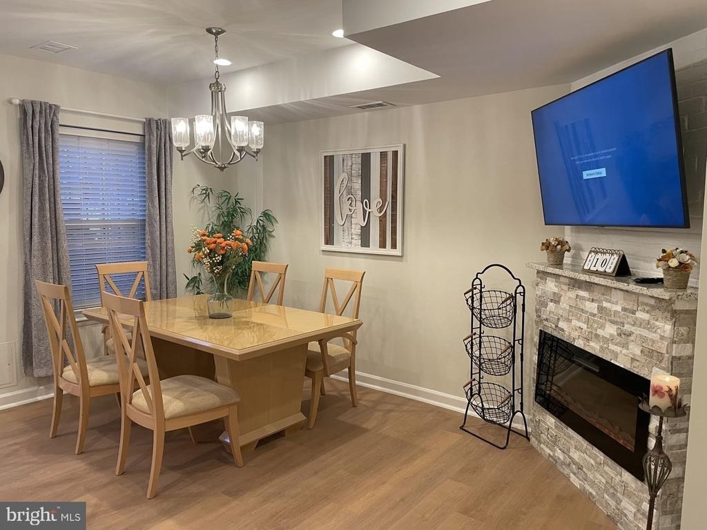 4 Hanover Place Nw - Photo 1
